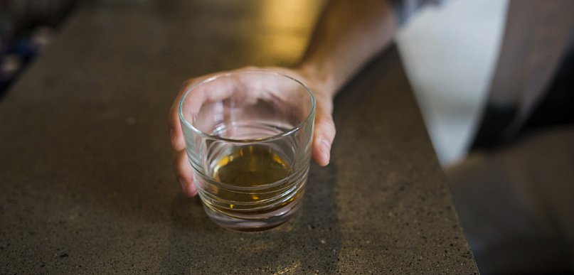 Wyższa „renta alkoholowa” w 2026 roku. Tyle naprawdę trafia na konto