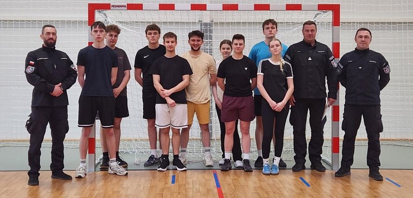 Uczniowie „Ekonomika” sprawdzili swoją formę. Test jak do Policji zaliczony