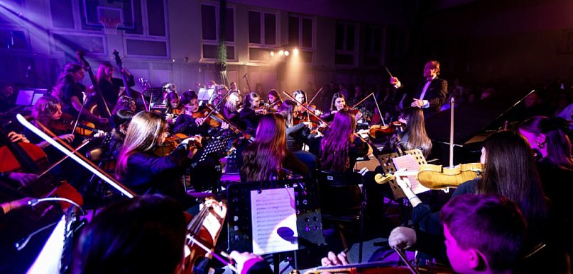 „W stronę pięknej pogody…” – koncert uczniów szkoły muzycznej w Mielcu