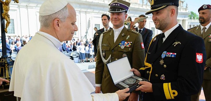 Mielczanin w Watykanie. Ks. kpt. Jacek Białek spotkał się z papieżem Leonem XIV