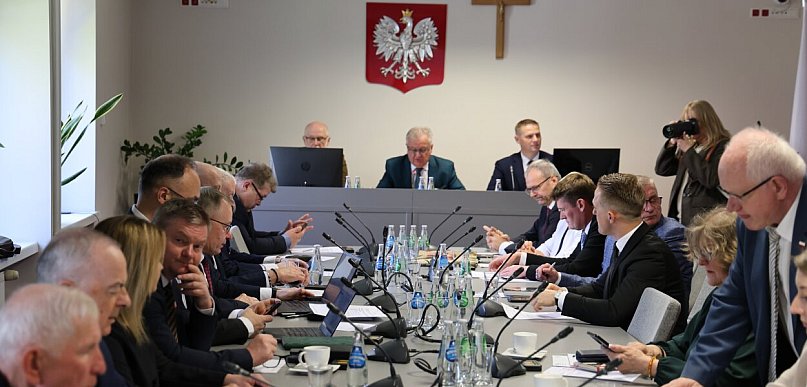 W piątek nadzwyczajna sesja rady powiatu. Najważniejszy temat: szpital