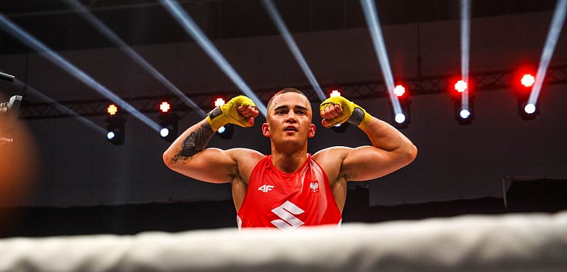 Jakub Pałka wygrał przed mielecką publicznością podczas Suzuki Boxing Night 41