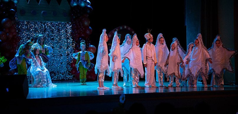 „W obronie baśni” – magiczny spektakl Teatru „Magia”