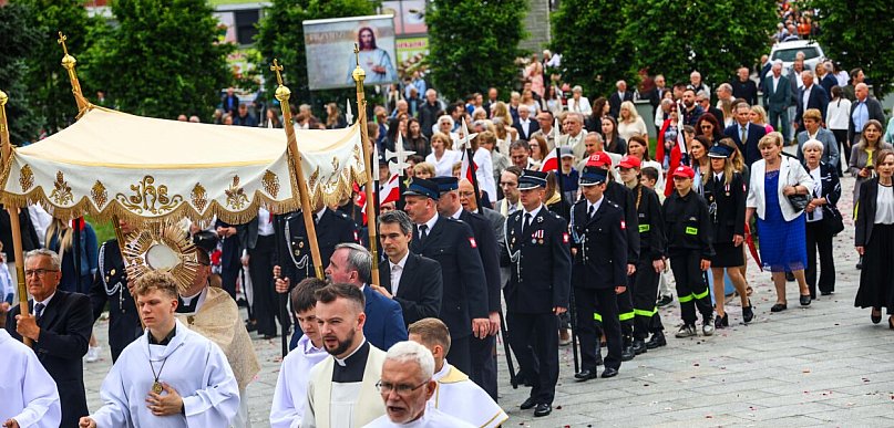 Procesja Bożego Ciała przeszła ulicami Mielca