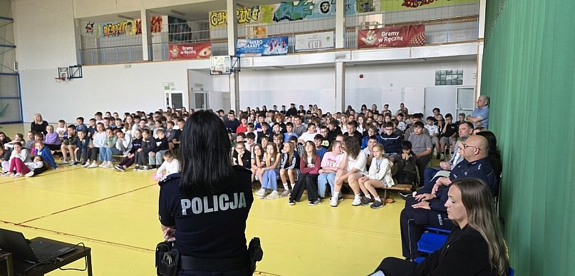 „W Radomyślu Wielkim szanuję, nie hejtuję”. Wspólna akcja przeciw przemocy