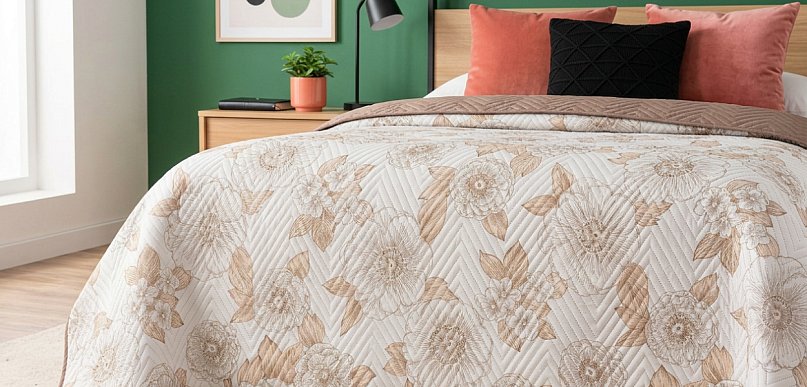 Magia Hygge i swoboda Boho - jak jedna narzuta pikowana odmienia salon i sypialnię