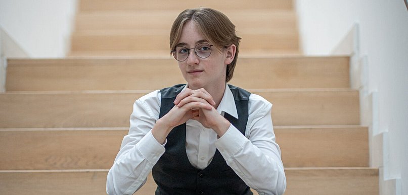 Mikołaj Beker powalczy o tytuł najlepszego recytatora w Polsce