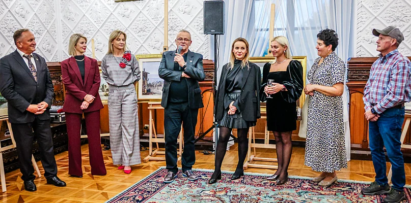 Zamek Przecław zainaugurował działalność kulturalną! Wystawa malarstwa [FOTO] - 101247