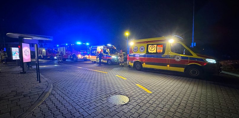 Ewakuacja McDonalds w Mielcu! Kilka osób źle się poczuło [FOTO] - 102332