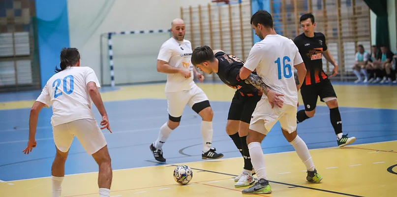 Sensacja w 3 Lidze PLF! KF Stal Mielec zatrzymała lidera rozgrywek - 104641