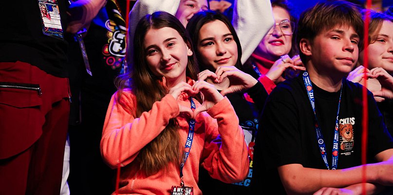 Niedzielny finał WOŚP TRWA w hali MOSiR w Mielcu [FOTO]