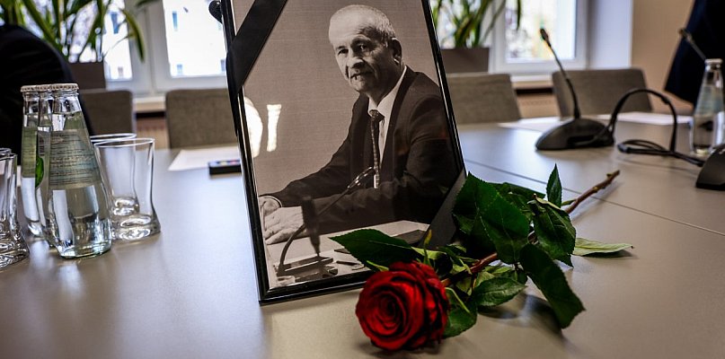 Radni upamiętnili zmarłego kolegę Stanisława Kagana [FOTO]