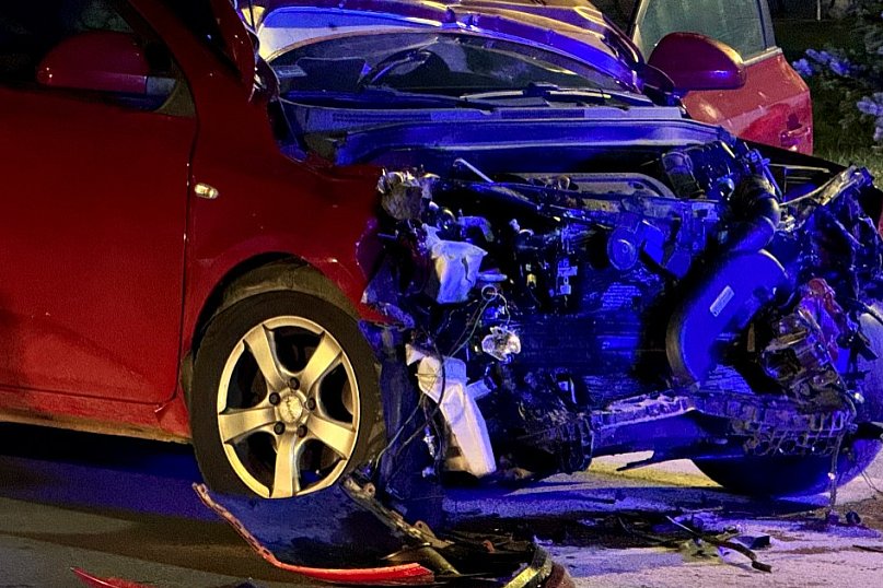 Dachowanie w Rudzie: lexus i kia