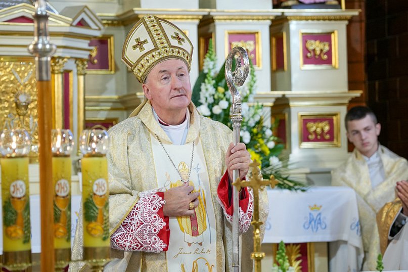 Święty Jan Paweł II patronem Szkoły Podstawowej w Jamach