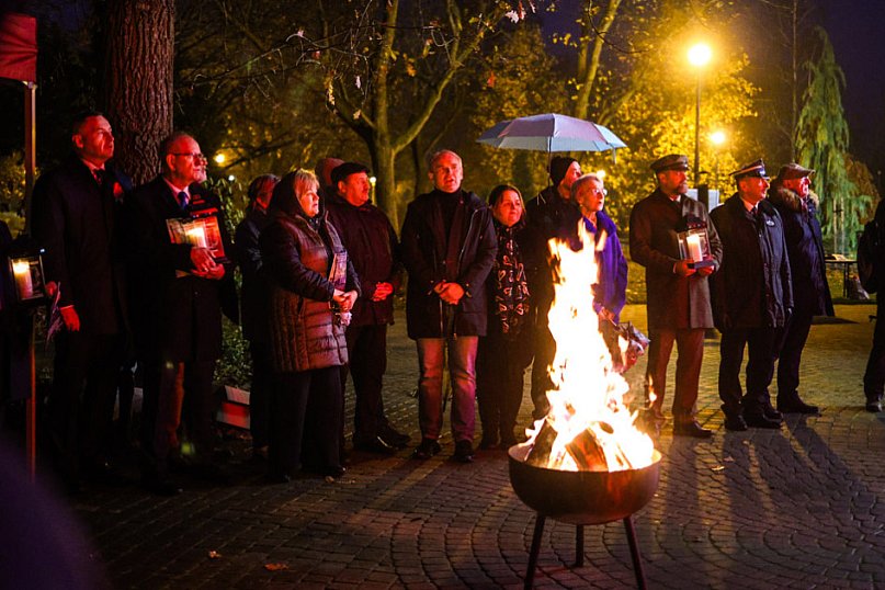 Ogień Niepodległości i Śpiewanki Patriotyczne