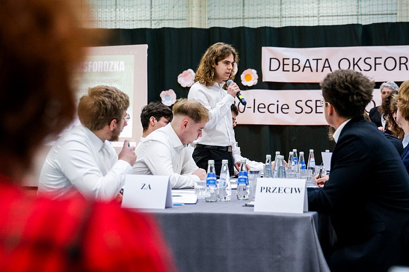 Debata Oksfordzka: Czy przyszłość młodych jest w Mielcu