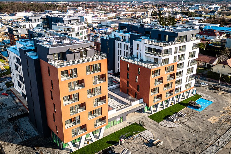 Osiedle Stara Cegielnia w Mielcu jesienią 2025 roku [DRON]