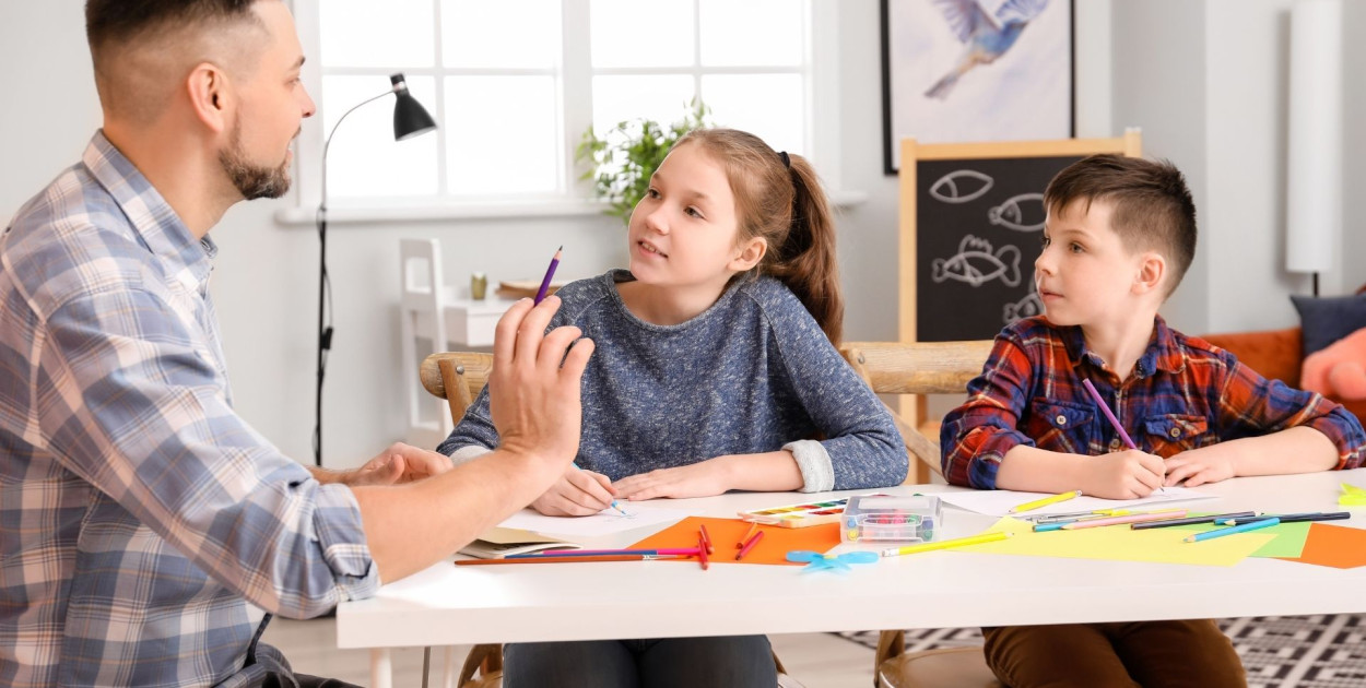 Jak pozyskiwać uczniów i skutecznie prowadzić korepetycje: marketing dla korepetyt