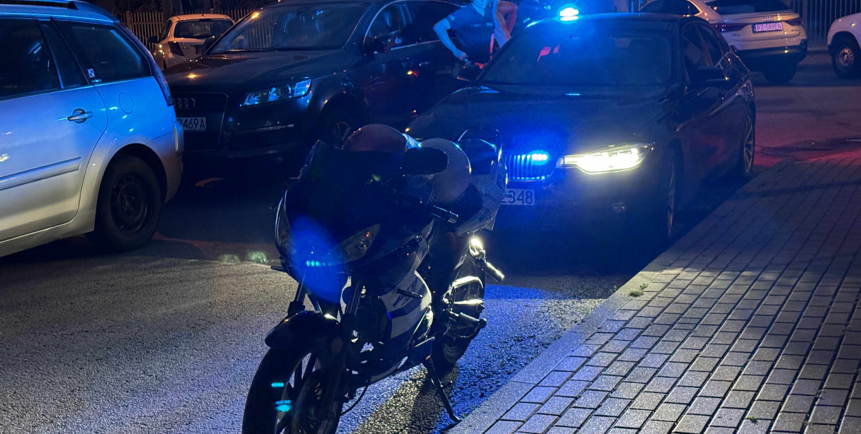 Pijany motocyklista rozbił się w centrum