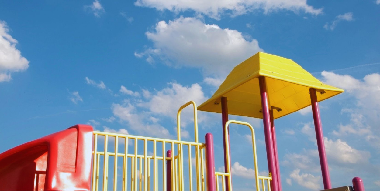 Trzy place zabaw z nowymi urządzeniami. Jaki koszt?