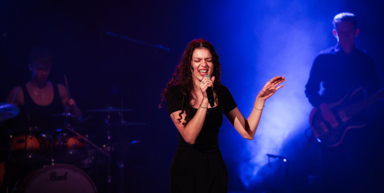 Koncert OVERACT. Fot. Kacper Strykowski / hej.mielec.pl