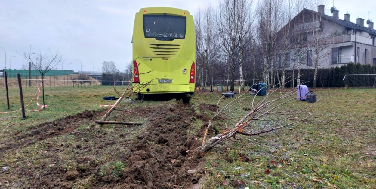 Wypadek autokaru na Rondzie Kuronia w Rzeszowie