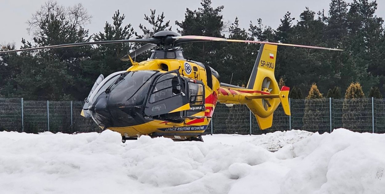 Transport 8-letniej dziewczynki śmigłowcem LPR