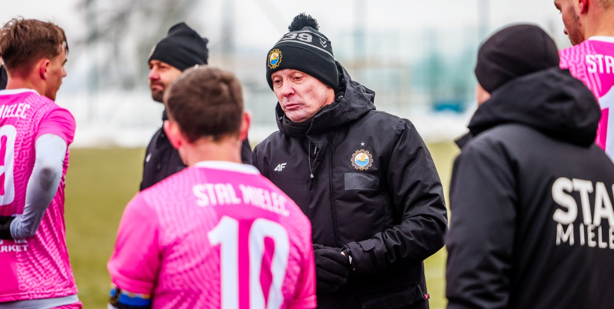 Mroźne 135 minut FKS Stali na koniec przygotowań