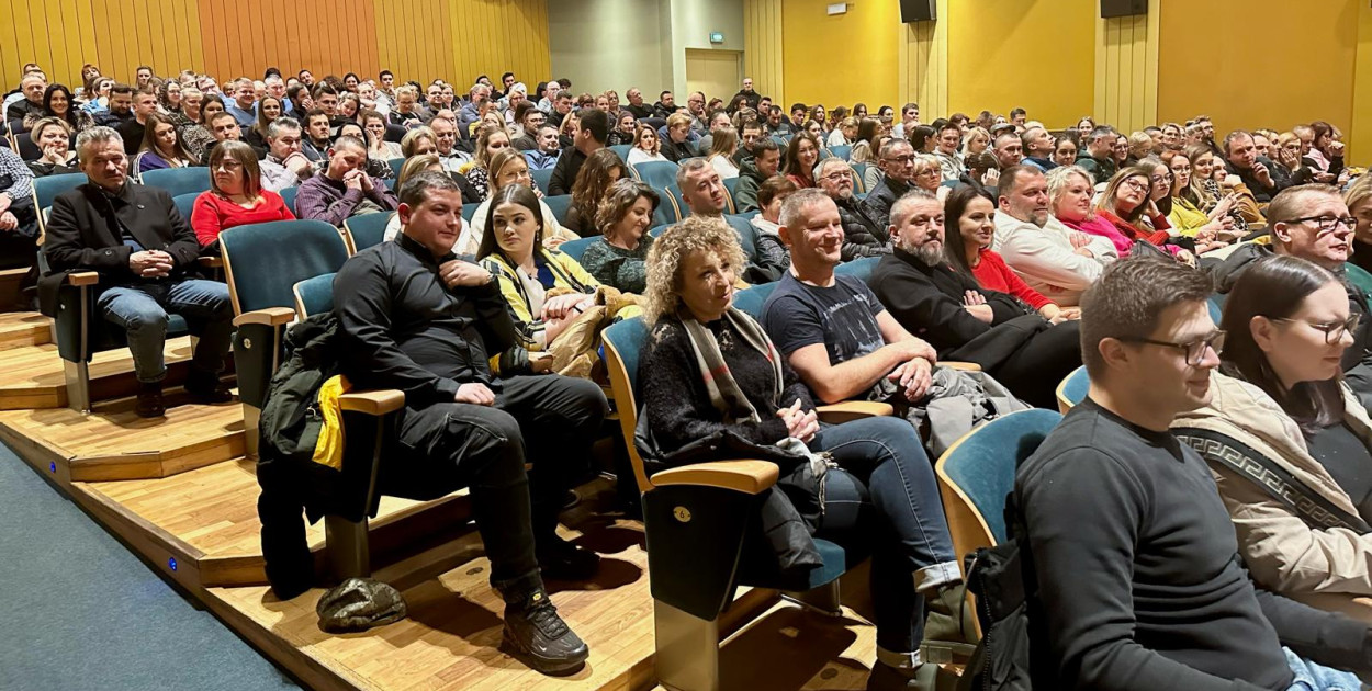 Walentynki w Mielcu pełne atrakcji. Koncerty, nauka tańca i pokaz filmowy