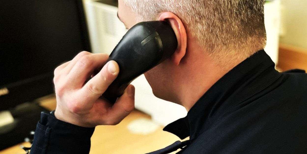 Zadzwonił na Policję z głupim żartem. Co wymyślił?