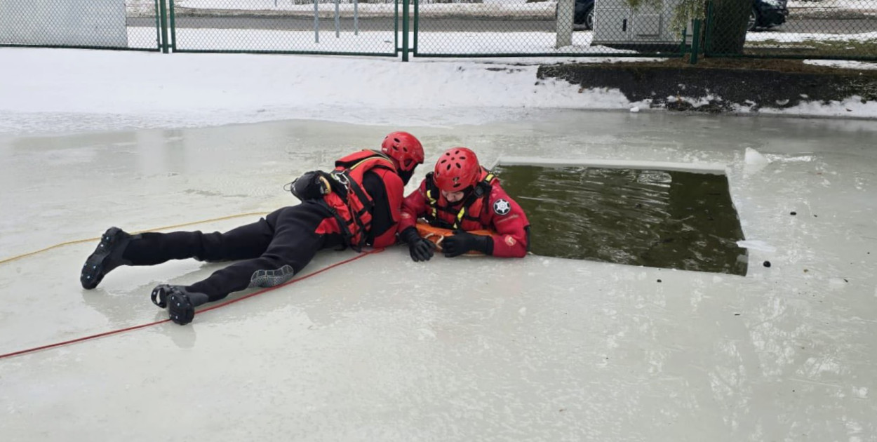 Mieleccy strażacy trenowali w ekstremalnych warunkach