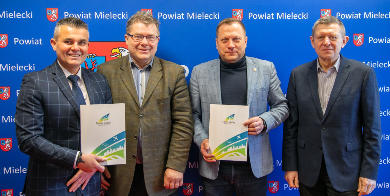 Siatkarki i piłkarze ręczni z wsparciem powiatu. Są umowy