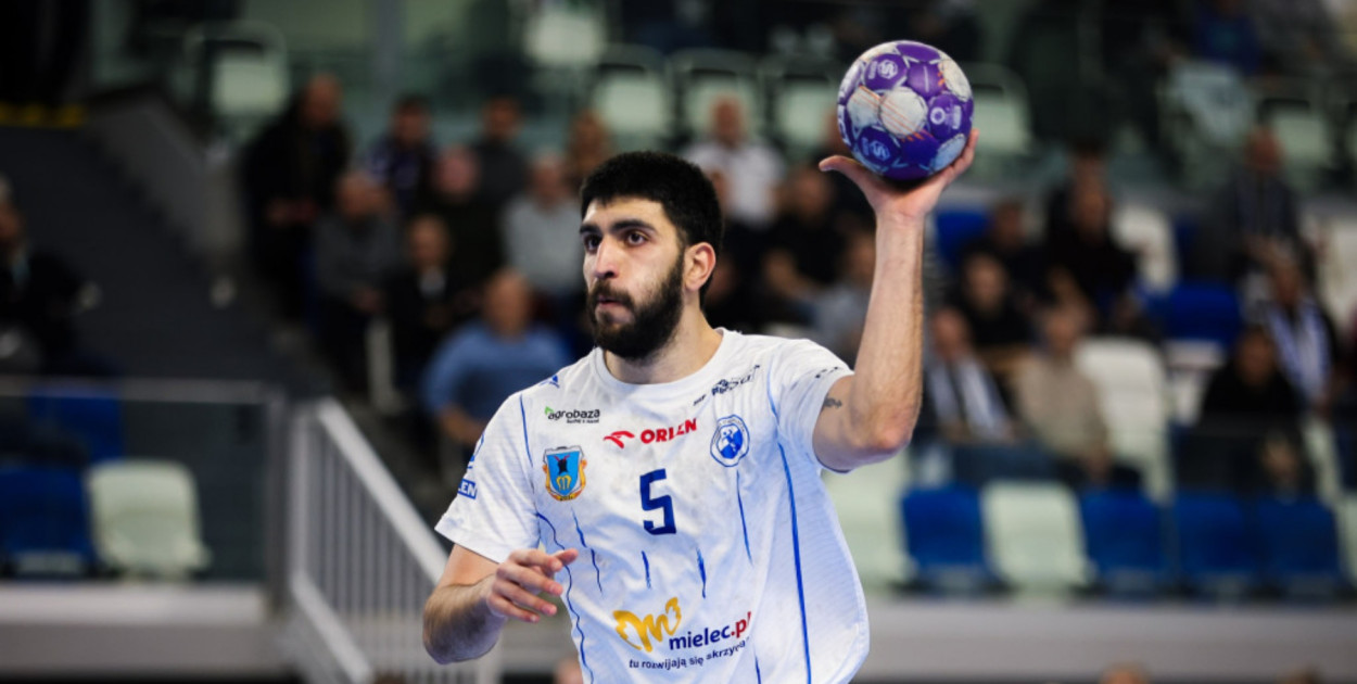 Po 4,5 roku wracamy do Piotrkowa. Handball Stal Mielec przed ważnym wyjazdem