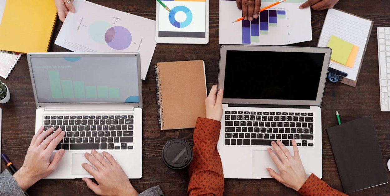 Praca w marketingu i PR – kompetencje, które liczą się najbardziej