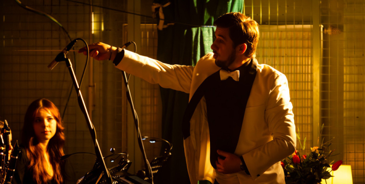 Filmowy koncert z okazji Dnia Kobiet w gminie Wadowice Górne