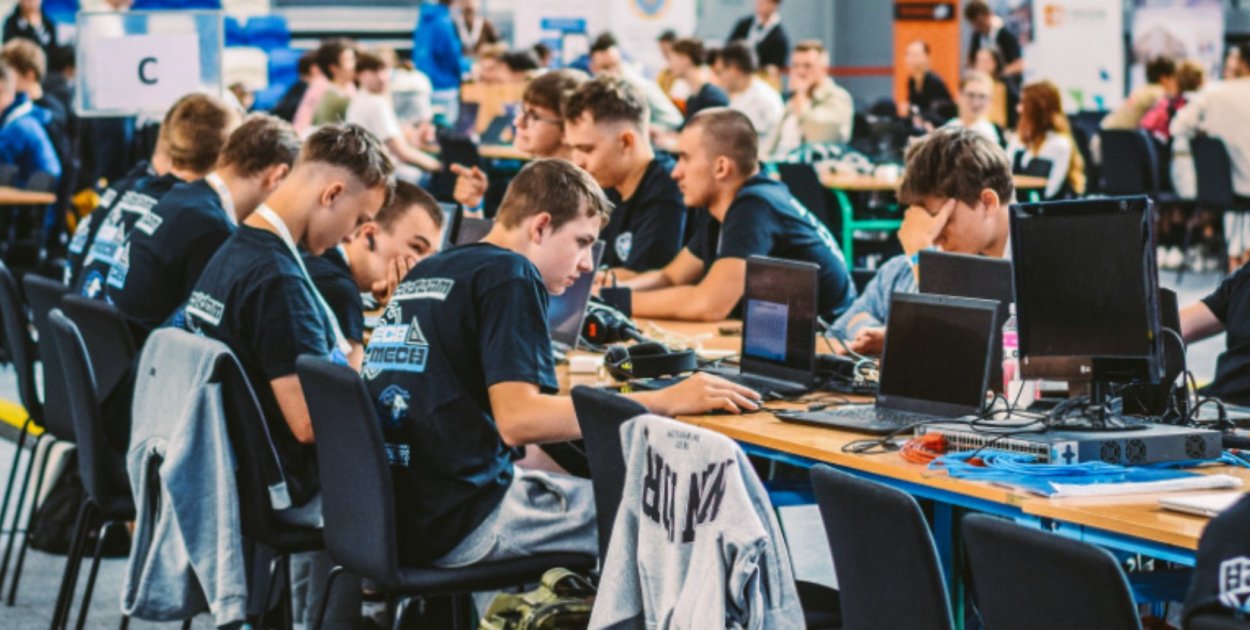 HackCarpathia w sobotę w Mielcu! Zmierzą się z technologią przyszłości i AI!