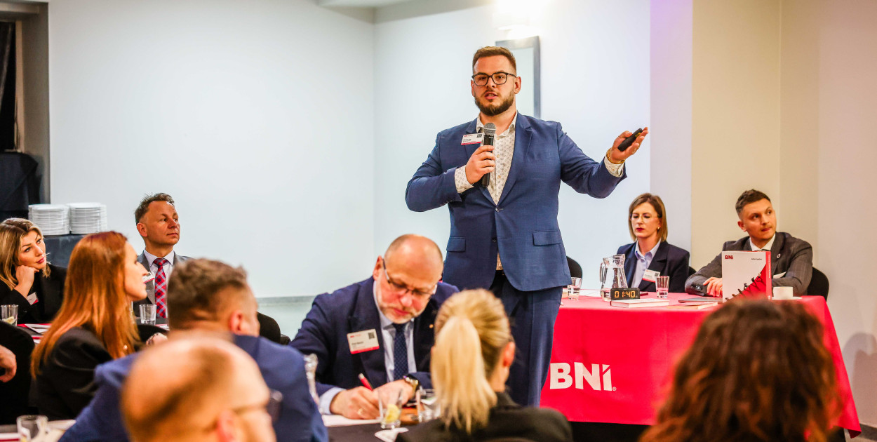 Blisko 80 firm na spotkaniu BNI w Mielcu. Rośnie siła lokalnego networkingu [FOTO]