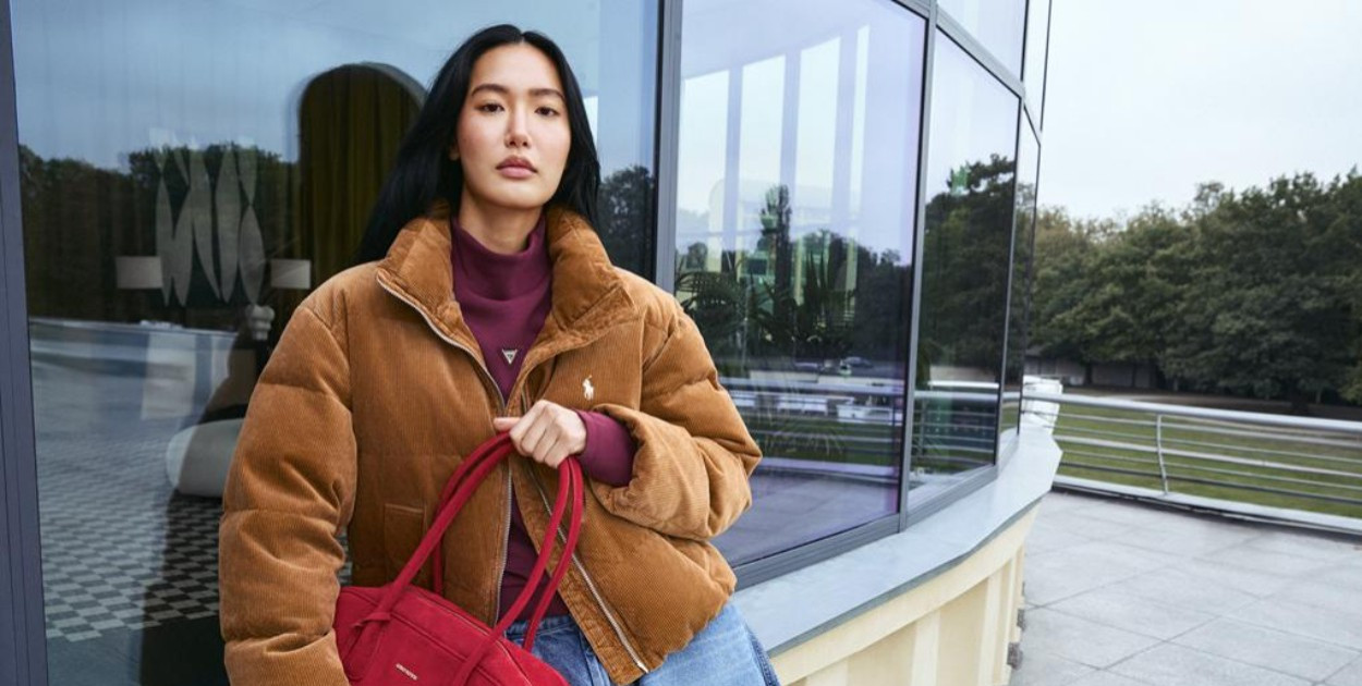 Czarne sneakersy damskie – uniwersalny wybór dla nowoczesnych kobiet. Z czym je łą