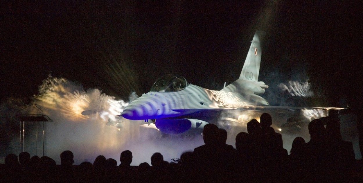 Dwadzieścia lat polskiej siły powietrznej F-16