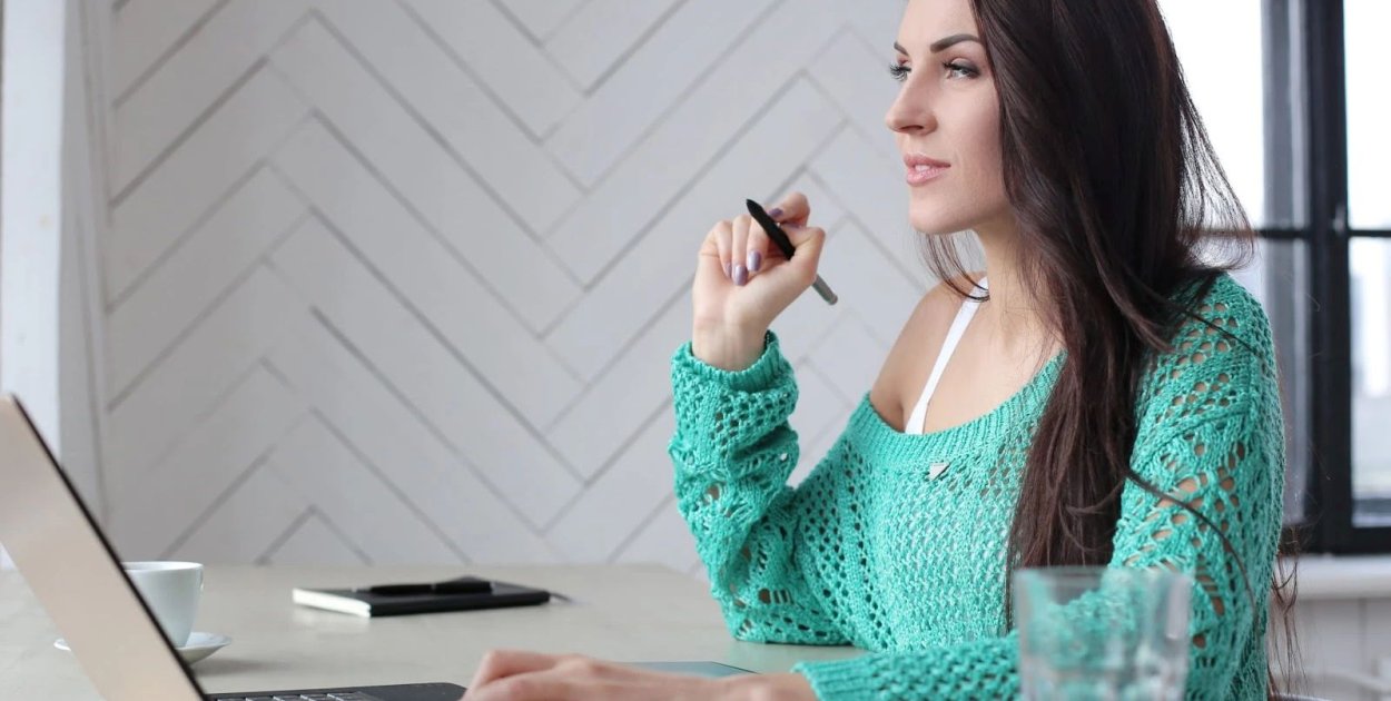 Praca zdalna i bezpieczeństwo: Dlaczego domowe biuro to najsłabsze ogniwo w 2026 r