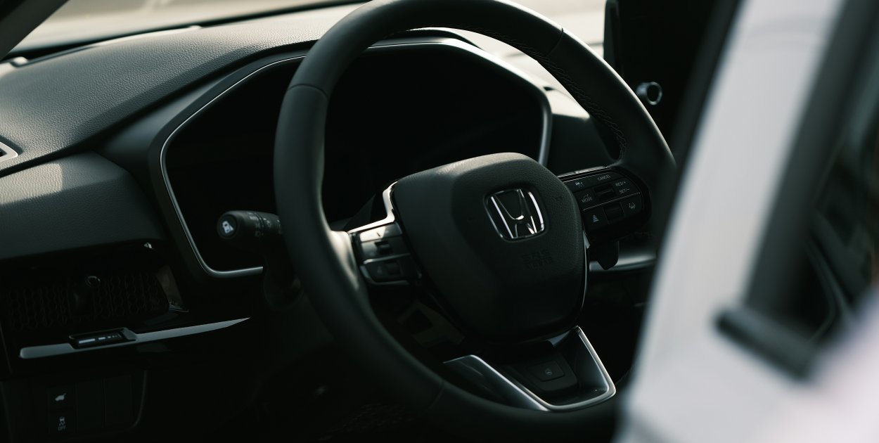 26-latek pędził przez Kwiatkowskiego. Stracił prawo jazdy