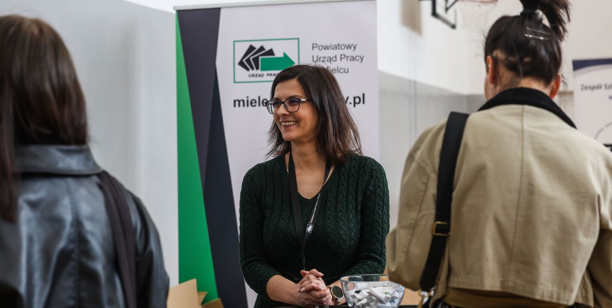 Powiatowe Targi Pracy w Mielcu. Tłumy odwiedzających