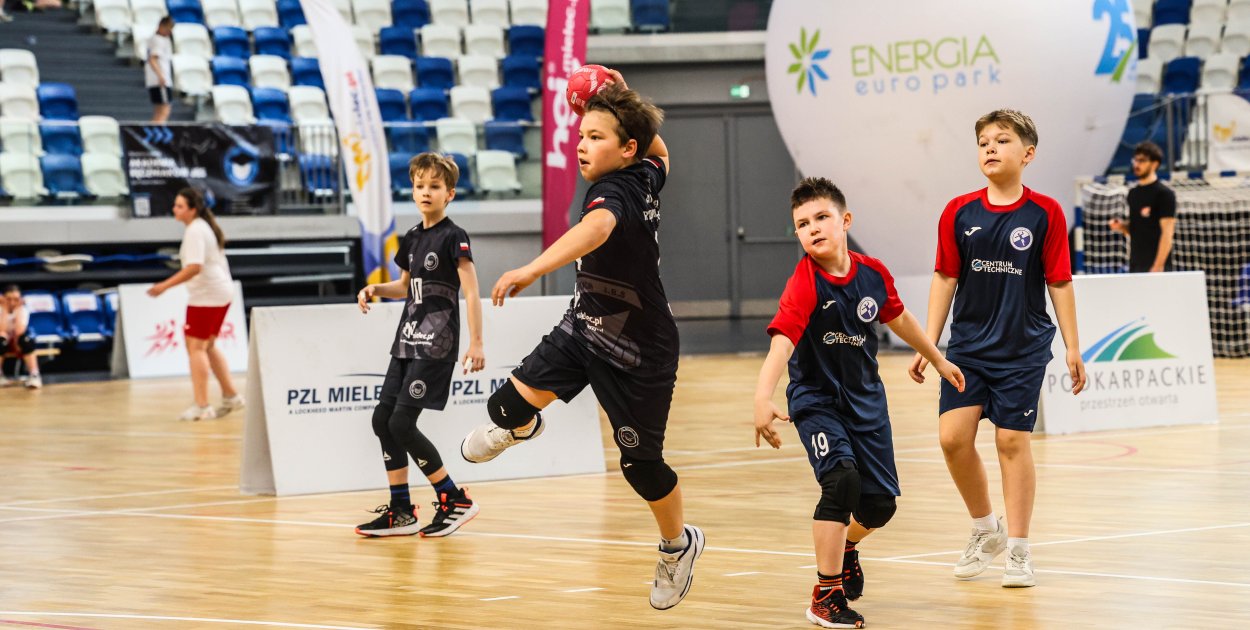 Wielkie emocje na Mini Handball Cup [FOTO]