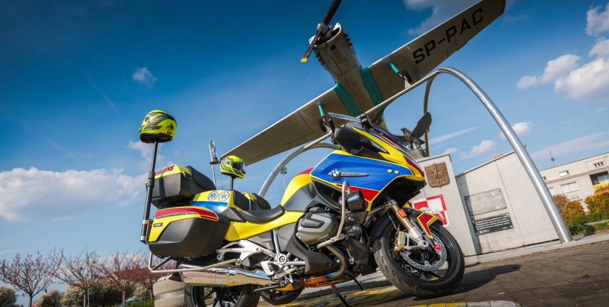 Motocykliści opanowali Radomyśl! Huczne otwarcie sezonu i pomoc dla Huberta