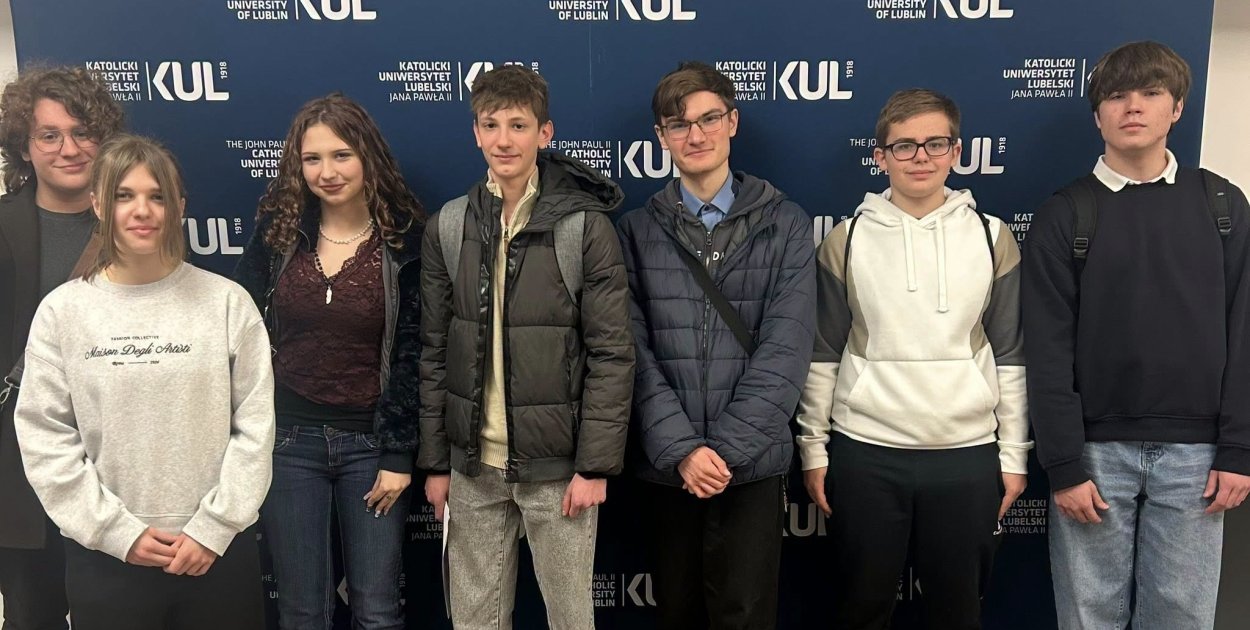 Sukces uczniów V LO w Mielcu. Imponująca wiedza o Francji i Frankofonii